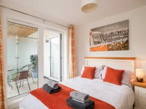 Stone's Throw - Room