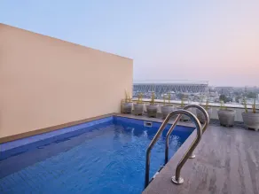 Biznotel By Pride Motera - Piscine