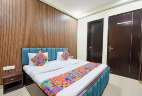 Hotel Red Leaf - Camera
