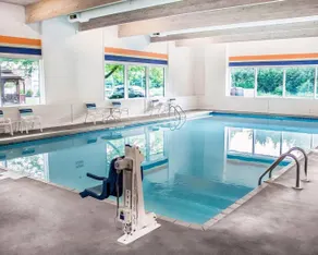 Quality Inn Rhinelander - Pool
