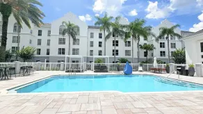 Montreal Suites Orlando - Pool