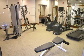 NAPA Furnished Suites - Square One - Fitnesscenter