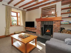Shipwreck Cottage - Living area