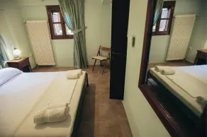 Ellis Full Guest House - Room