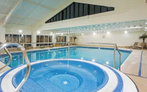 Holiday Inn Cambridge by IHG - Pool