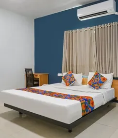 FabHotels Thornfield - Camera