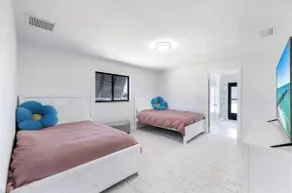 Oceanfront Retreat in Fort Myers - 3 Bedrooms, Private Pool - Værelse
