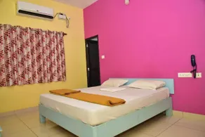 VHR Guest House - Rom