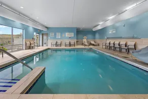 Holiday Inn Express & Suites Marinette - Piscine