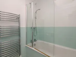2 Dart - Badeværelse