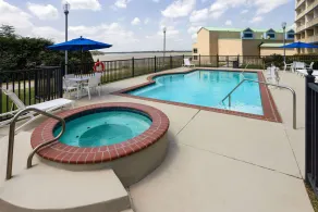 WaterView Casino & Hotel, Trademark Collection by Wyndham - Piscine