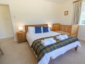 The Clealings - Room