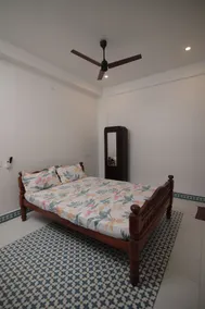 Le Pondy Home Stay - Room