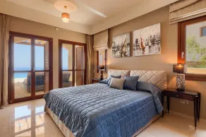 Aphrodite Hills Rentals - Mythos Collection Villas - Zimmer
