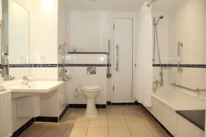 Holiday Inn London - Regent's Park by IHG - Bathroom