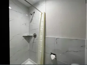 Bishop Arts Suites - Bathroom