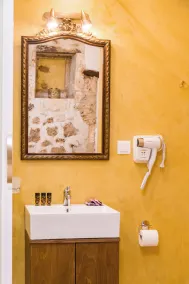 Hamam Suites Portou - Bad