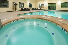 Holiday Inn Express & Suites Lubbock West by IHG - Basseng