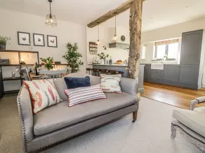 The Hyde - Interior