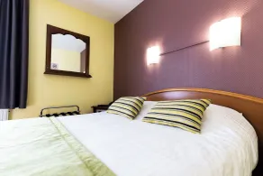 Hotel Cheval De Bronze - Zimmer