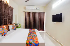 Fabhotel Lucky Inn Grand Residency - Chambre