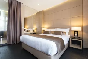 Dominic Smart & Luxury Suites - Republic Square - Room