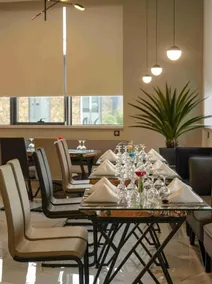 ONYX By Luna Hotel - Restaurant