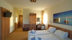 Balaton Colors Beach Hotel - Room