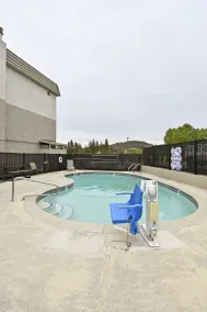 Comfort Inn Yreka I-5 - Piscine