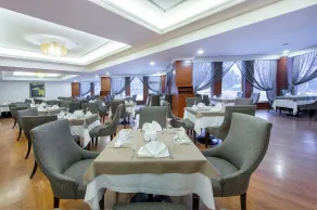 Palan Hotel - Restaurante