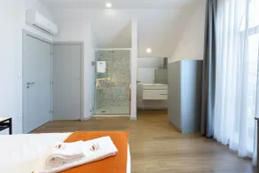 Serra do Pilar Porto Suites - Room