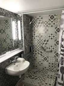 Kyriad Valenciennes Sud - Rouvignies - Badezimmer