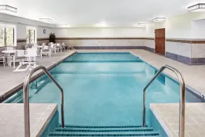 Holiday Inn Express Sheboygan-Kohler / I-43 by IHG - Piscine