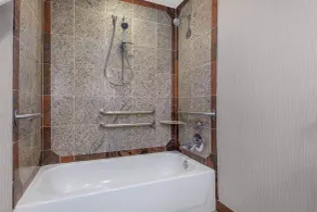 Days Inn by Wyndham Lanham Washington DC - Baño