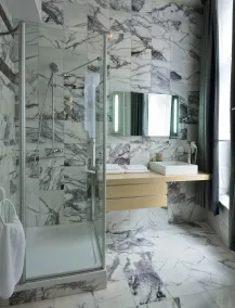 Hotel Retro - Bathroom