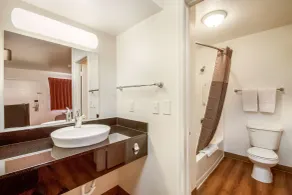 Motel 6-Youngtown, AZ - Phoenix - Sun City - Salle de bain