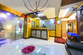 MD 9 Star Hotel - Reception