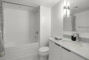 Rivetstays - The Britt - Badezimmer