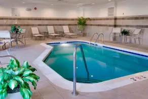 Fairfield Inn and Suites South Hill I-85 - Piscine