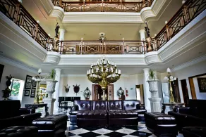 Hotel Castelo Nacional Inn Campos do Jordão - Lobby