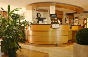 Best Western Le Pont d'Or - Rezeption