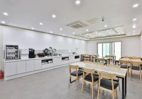 포항 에이원 호텔 죽도 Pohang A1 Jukdo - Restaurant