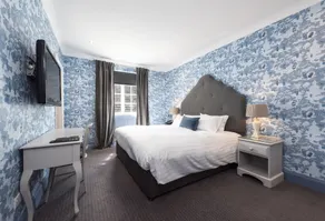 Statham Lodge Hotel - Room