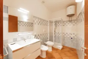 Entspannendes Cristal-Schlafzimmer-Apartment für 1502 Personen - Badezimmer