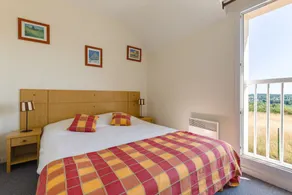Ferienwohnung mit Terrasse, Sauna und Garten | Haustierfreundlich - Zimmer