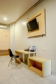 Airlangga Hotel - Room