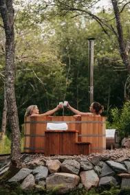 FlowEdge Riverside Getaway - Piscine