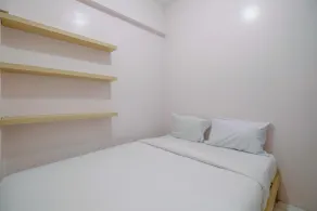 Comfort 2BR at Bogor Mansion Apartment By Travelio - Værelse