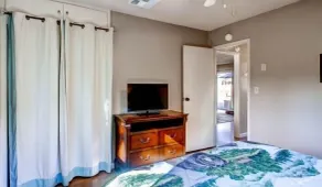 Scenic Wonders Lazy Bear Lodge 4 Bedroom - Room
