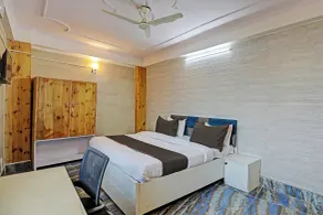 Collection O Aditya Inn Sector 66 Noida  - Quarto